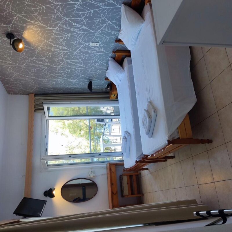 Grčija - lezbos - petra 