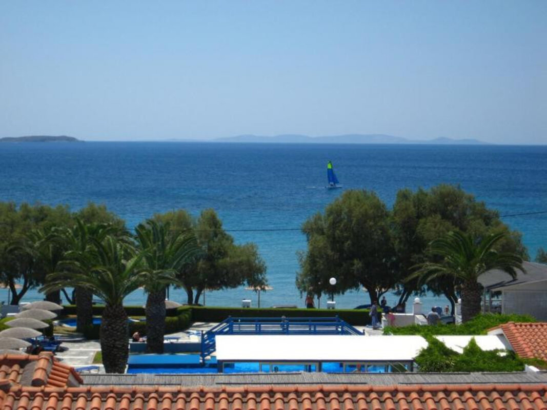 Hotel Zefiros Beach ***