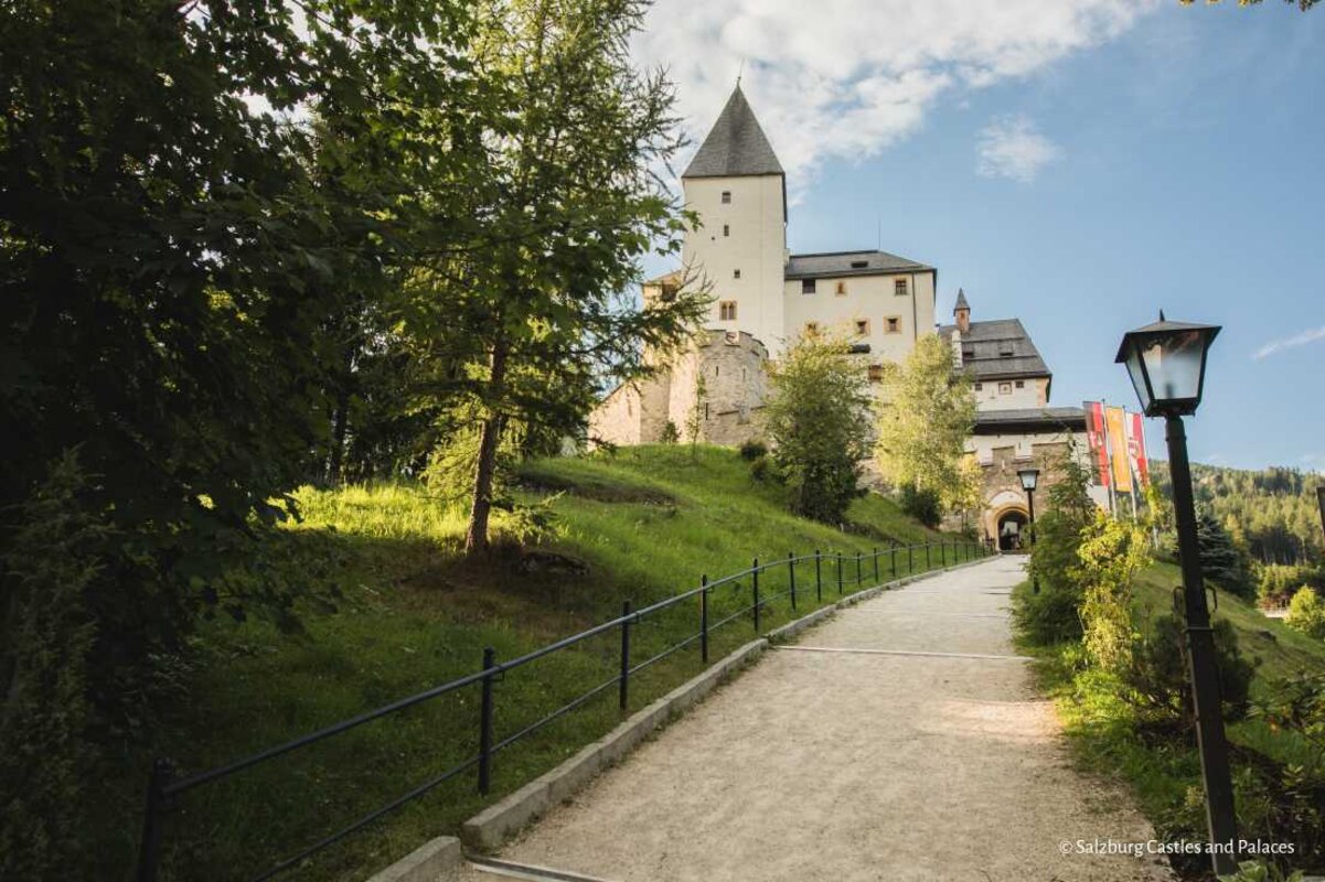 Grad Mauterndorf in soteska Liechtenstein