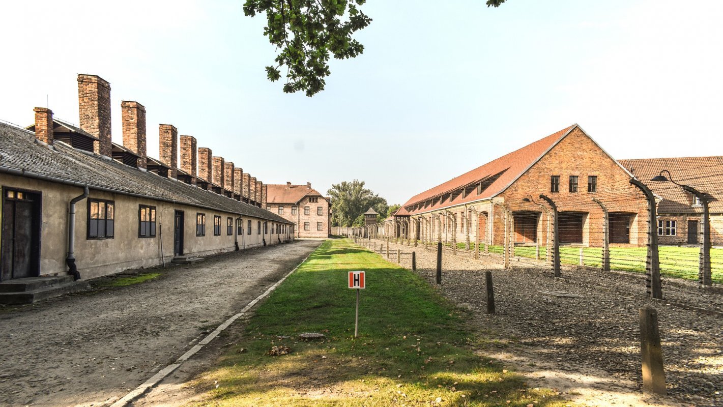 KRAKOV (AUSCHWITZ, WIELICZKA, ZAKOPANE)