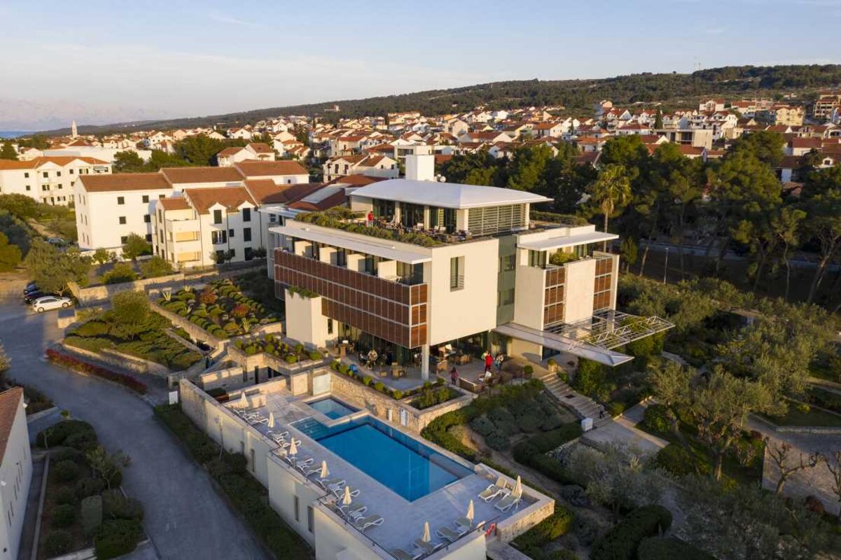 OTOK BRAČ - Dalmacija - Hrvaška