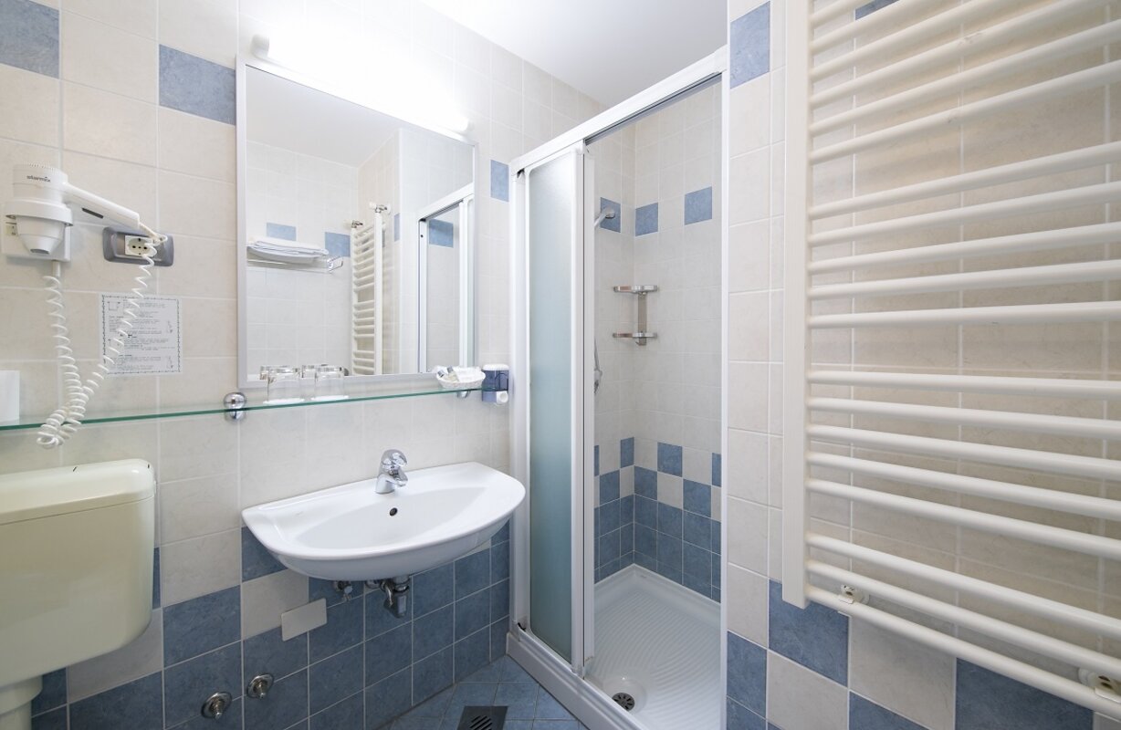 IZOLA: HN Simonov zaliv - Slovenija