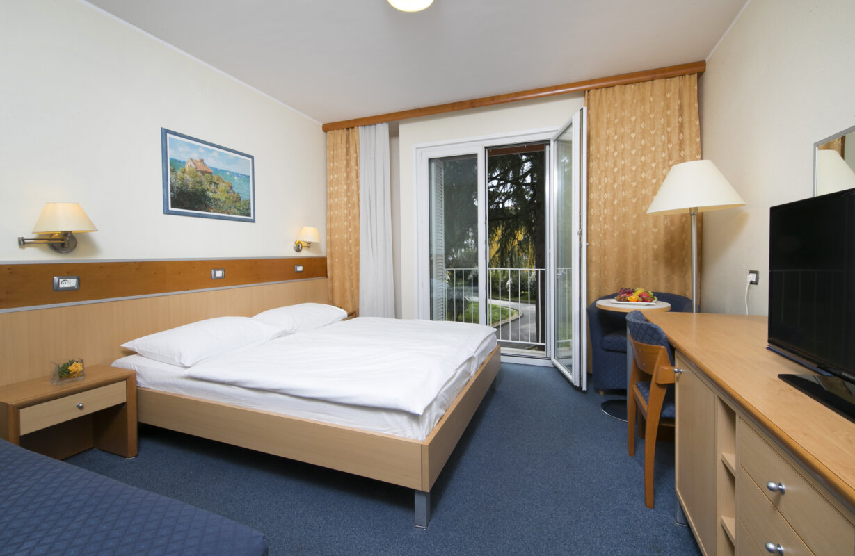 IZOLA: HN Simonov zaliv - Slovenija