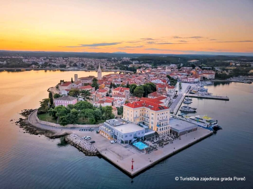 Poreč, jama Baredine in Tractor Story