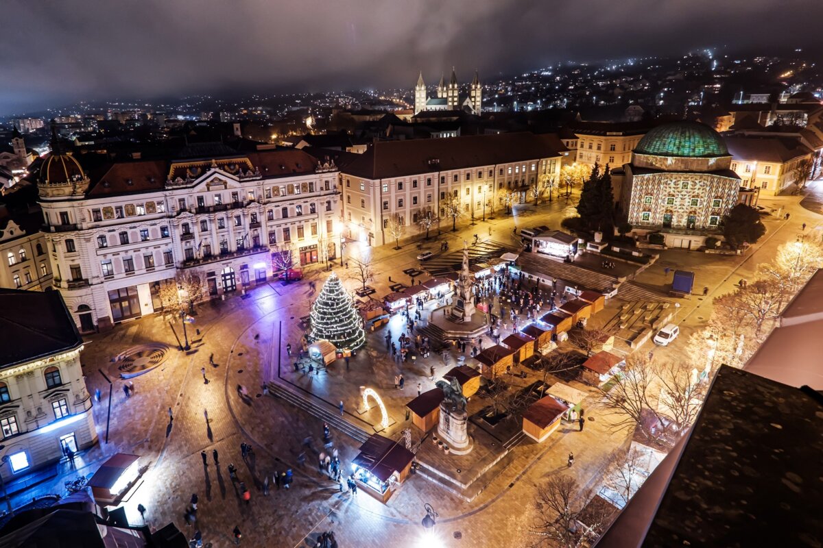 Predbožični Pecs in Kaposvar