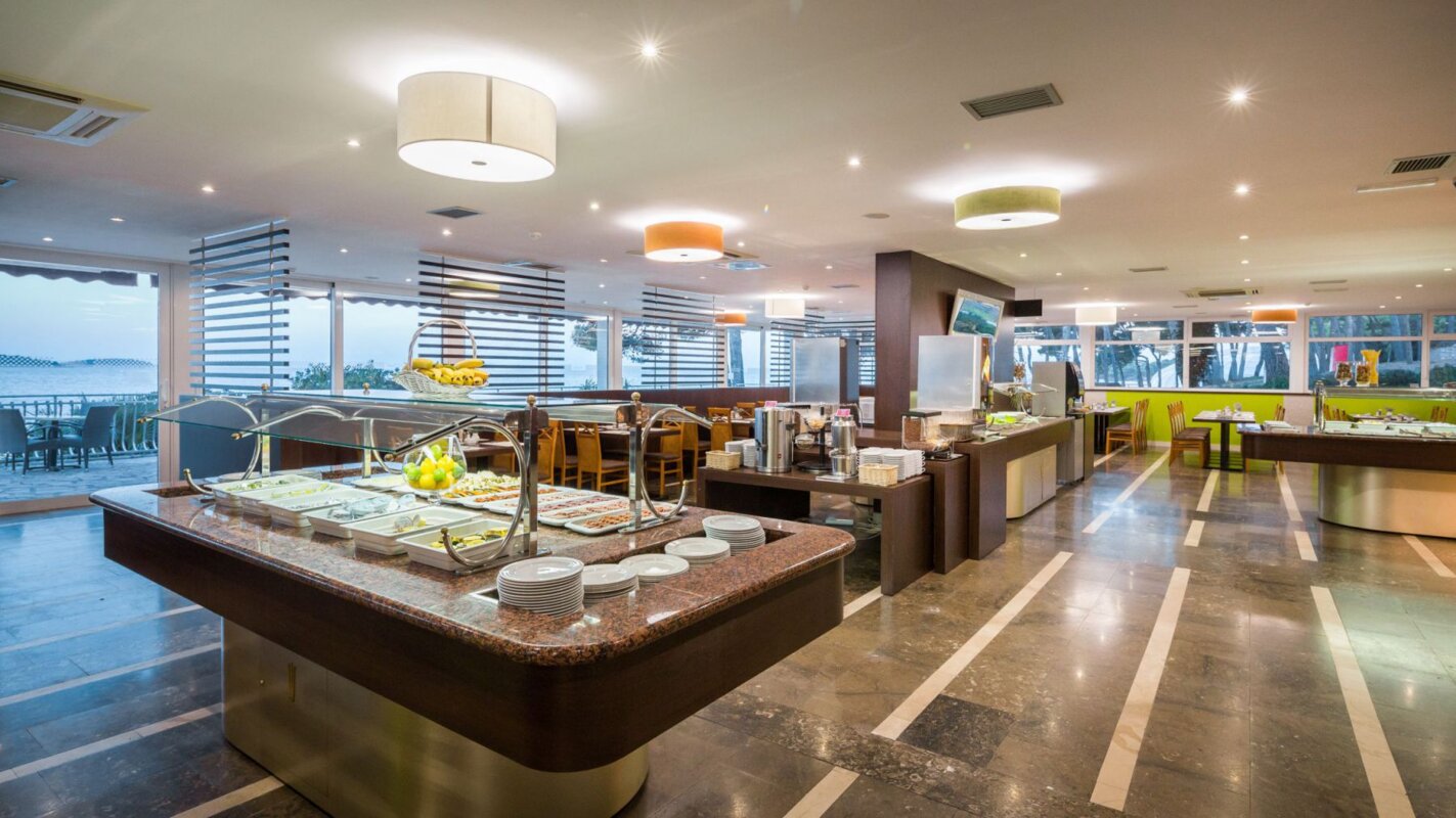 Zaključek poletja s Poskočnimi Muzikanti in klapo Mirakul