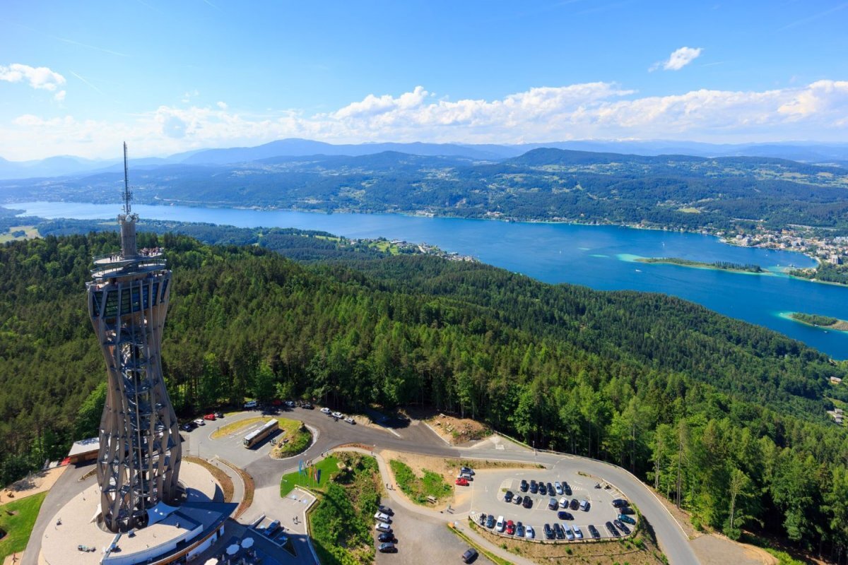Vrbsko jezero v praznični podobi (Celovec, Vrba)
