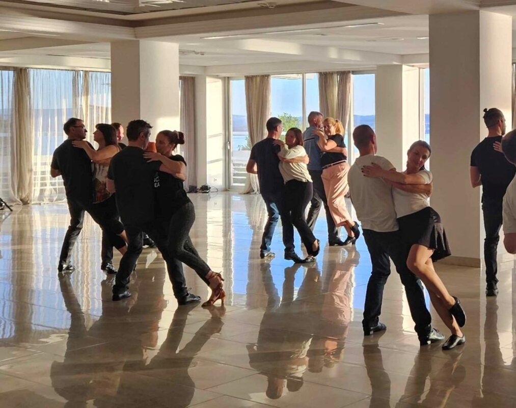 Plesni vikend v Crikvenici s plesno šolo ZAPLEŠI SI in JB Dance