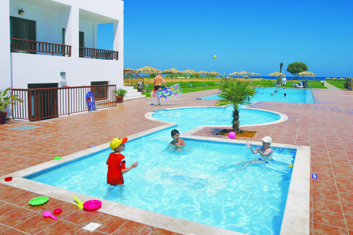 Grčija - kreta - platanias